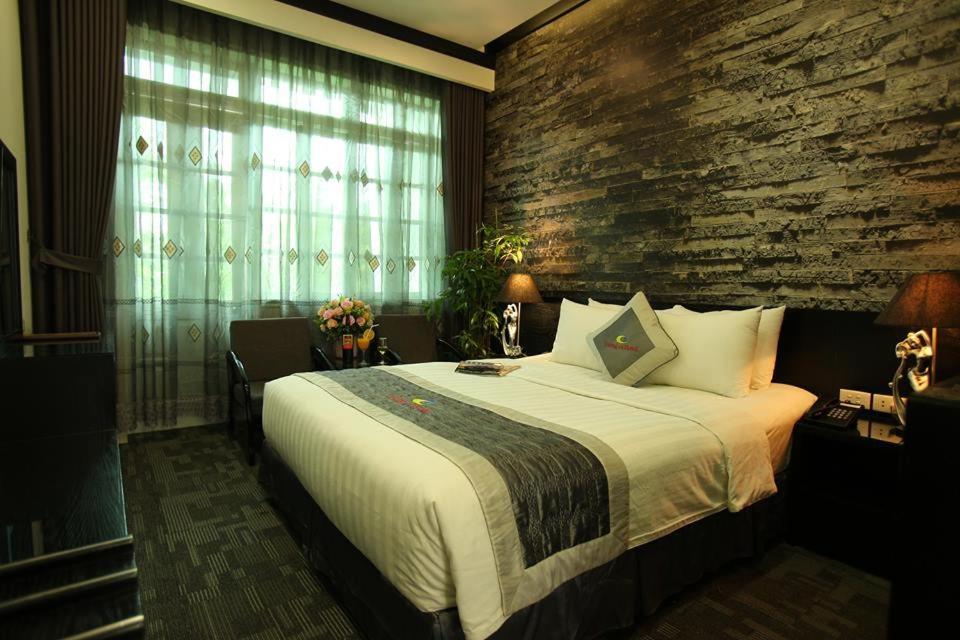 Tuong VI Hotel Hai Phong Exterior photo